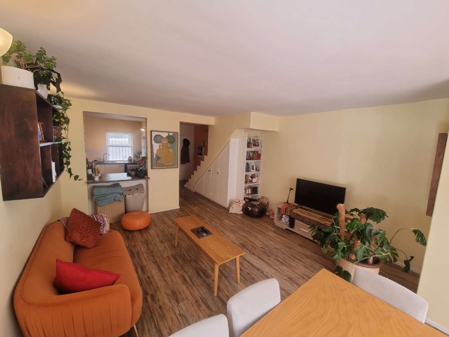 To Let 2 Bedroom Property for Rent in Claremont Upper Western Cape